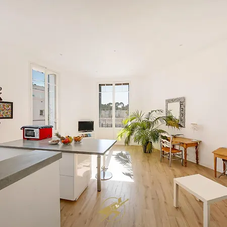 Apartment Abori Hyeres