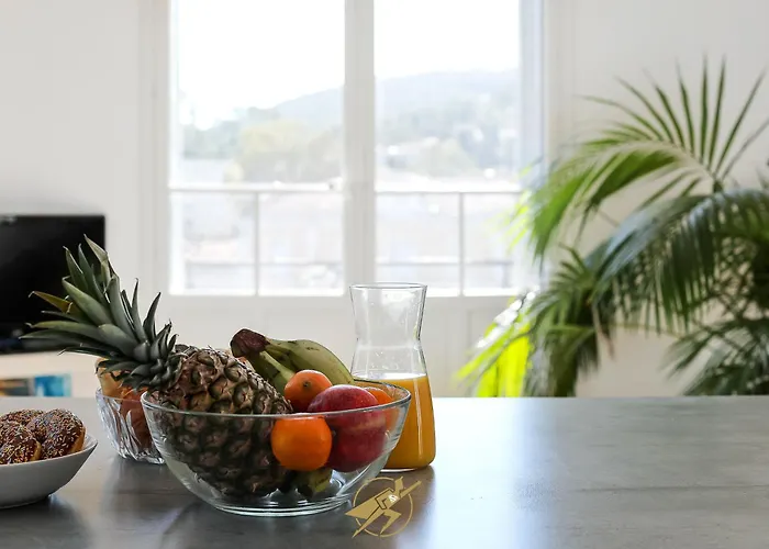 Grand T2 Hausmannien Face A La Gare - Thd Fibre - Park Proche - Clim Апартаменти