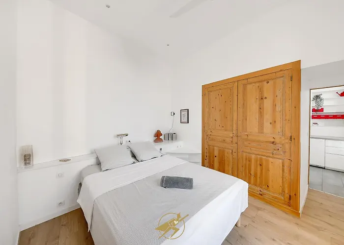 Grand T2 Hausmannien Face A La Gare - Thd Fibre - Park Proche - Clim Апартаменти Єр